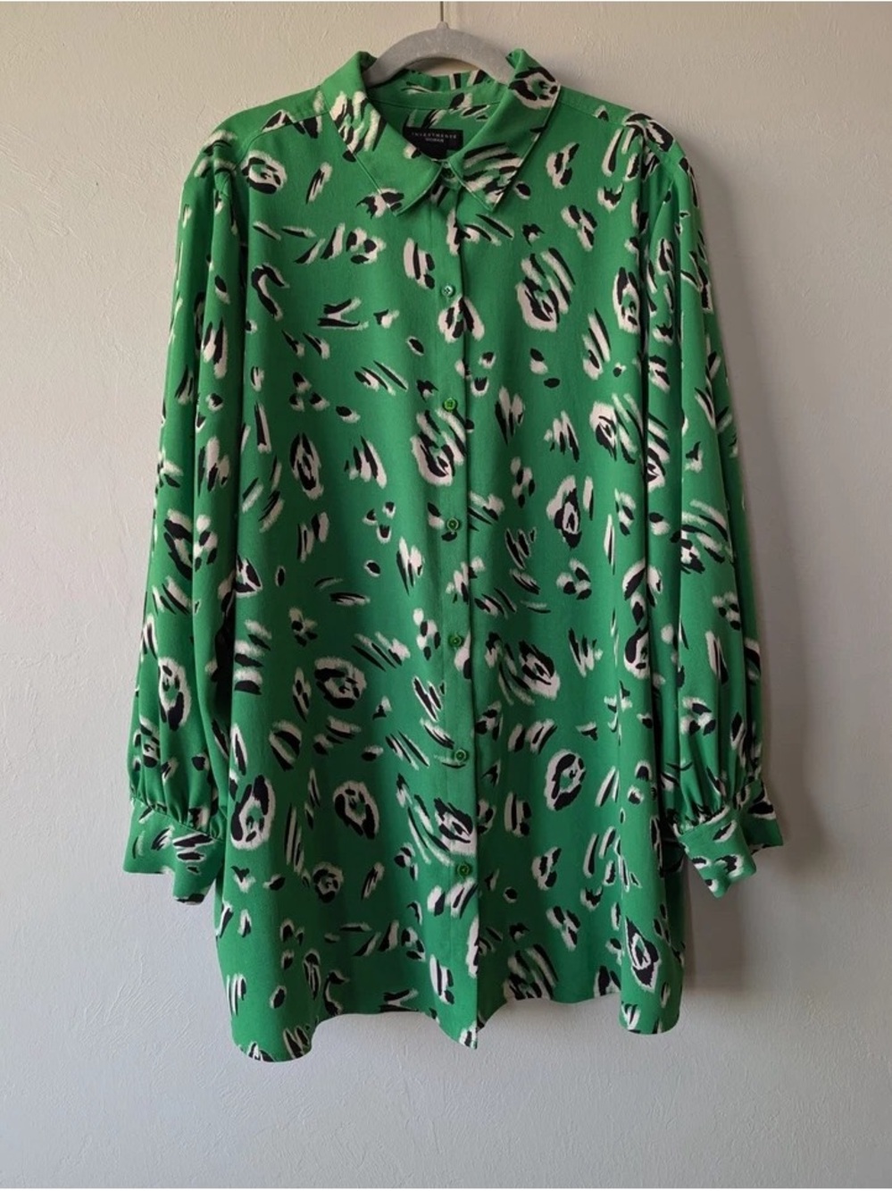 Investments Green Leopard-Print Button Down Shirt - Picture 2 of 11